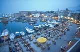 Genie&szlig;en Sie den Abend in Girne