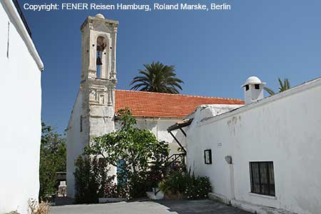 Dorfkirche in Karmi