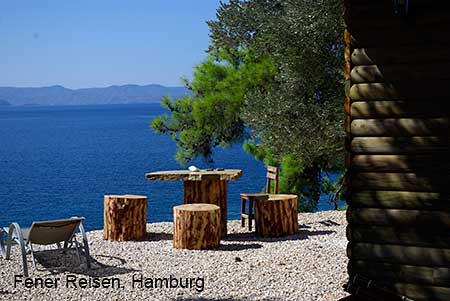 Der Blick vom Cardak Bungalow auf das Meer bei Akyaka in der T&uuml;rkei
