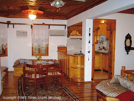 Wohnk&uuml;che in der Villa Libuse in Akyaka in der T&uuml;rkei
